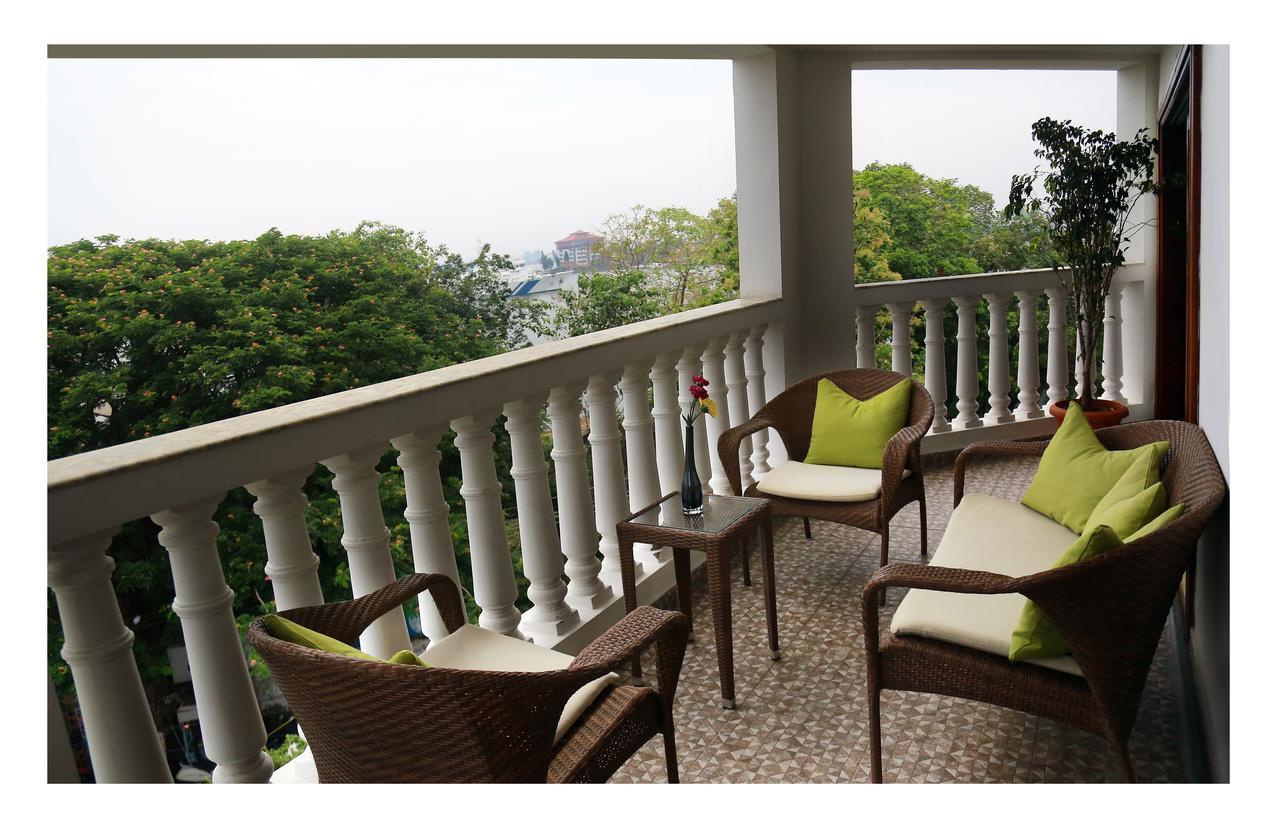 Fragrant Nature Kochi - A Five Star Classified Hotel Exterior photo